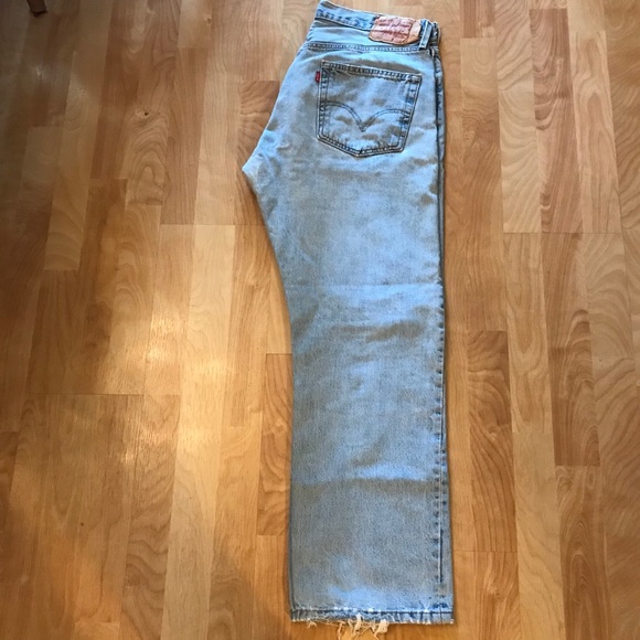 Vintage LEVI'S 501 classic button fly red tab blue jeans 36 x 29 - Picture 2 of 6